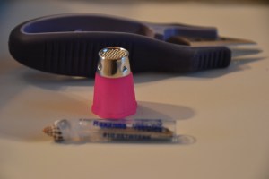 My Hand Quilting Essentials: Clover Thimble and Roxanne #10 Betweens. The purple snips are a pain!